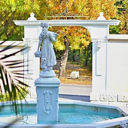 бутиков History Szálloda 3*