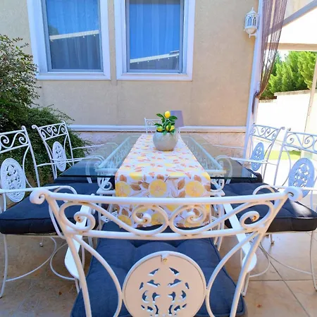 бутиков History 3*