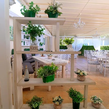 бутиков History Szálloda 3*