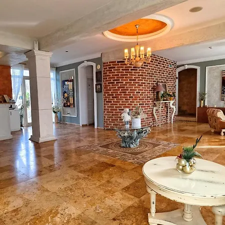 бутиков History 3*