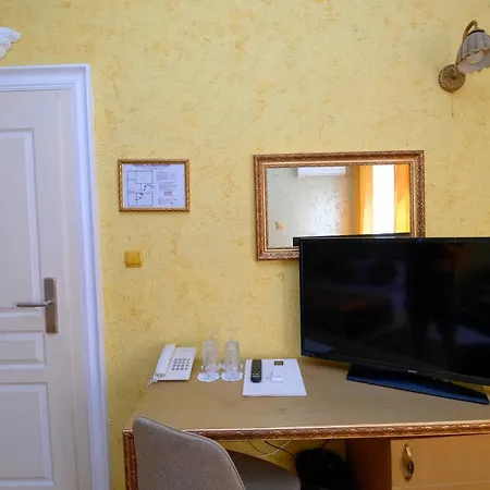 бутиков History 3* Haszkovo