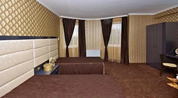 хистори Хотел 3*