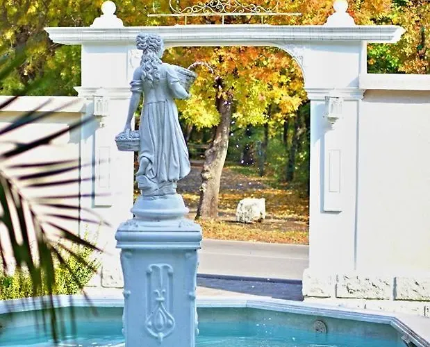 хистори Хотел 3*