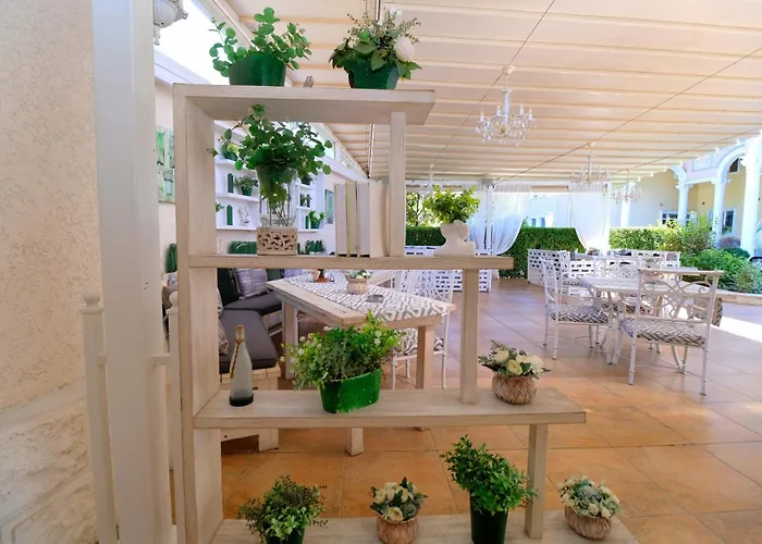 хистори Хотел 3*