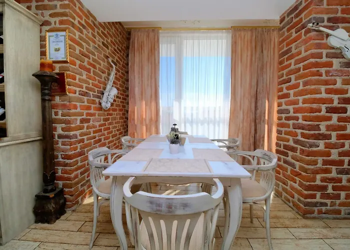 Хотел хистори