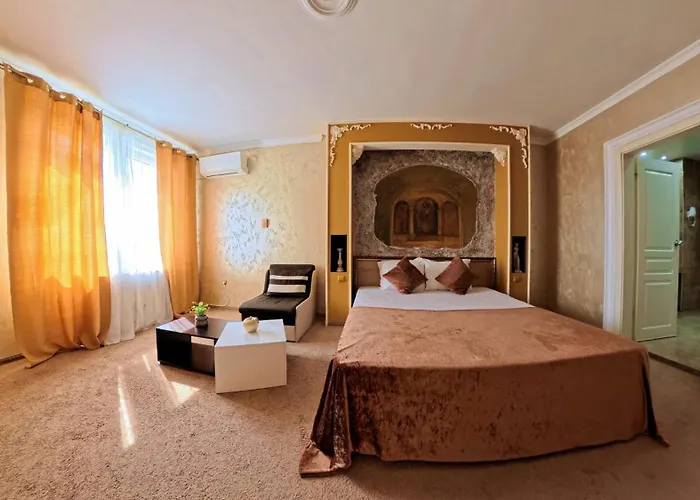 Хотел хистори 3*