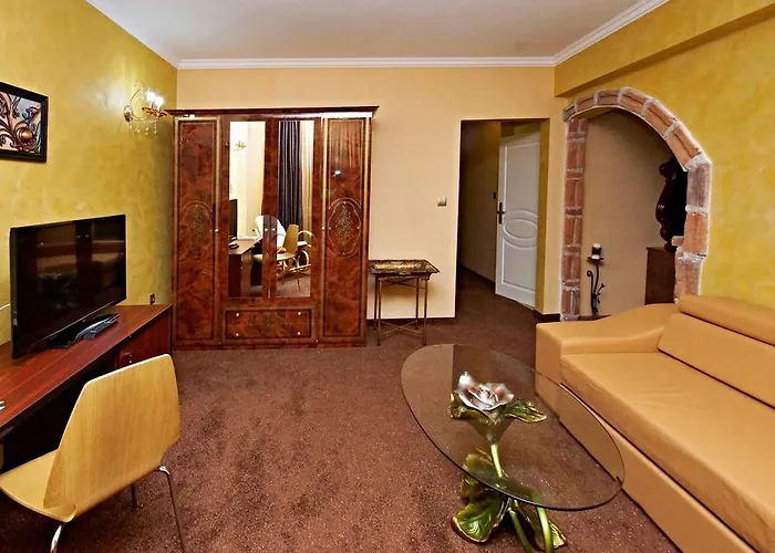 Хотел хистори