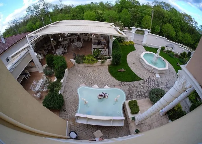 Хотел хистори